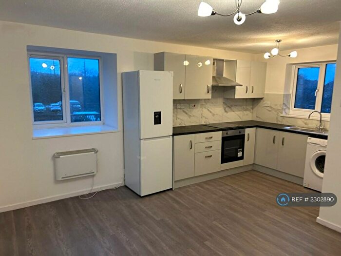 1 Bedroom Flat To Rent In Springwood Crescent, Edgware, HA8