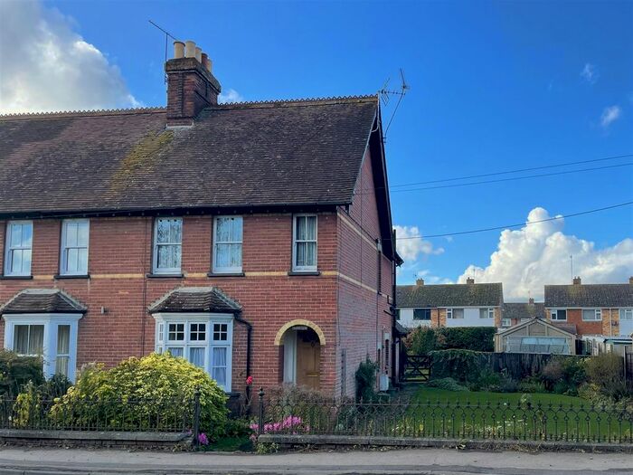 2 Bedroom Semi-Detached House For Sale In Cranbrook Road, Staplehurst, Tonbridge, TN12