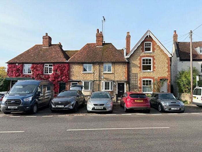 3 Bedroom Terraced House To Rent In High Street, Sherington, MK16