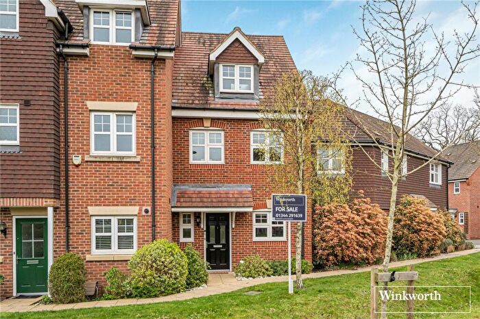 3 Bedroom Terraced House For Sale In Gomer Road, Bagshot, Surrey, GU19