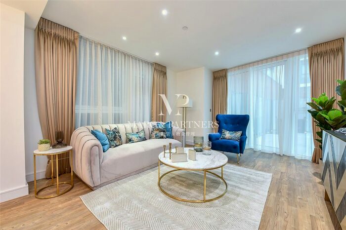 2 Bedroom Flat To Rent In Gladwin Tower, Wandsworth Road, Greater London, SW8