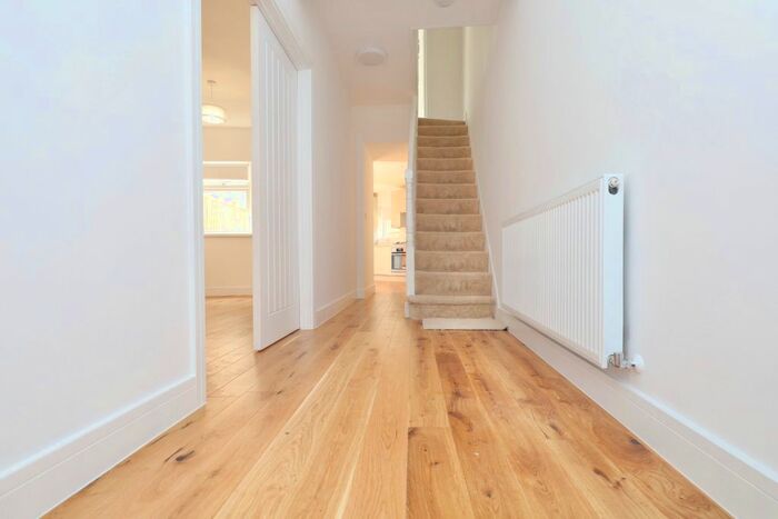 1 Bedroom Terraced House To Rent In Lindley Road, London, E10