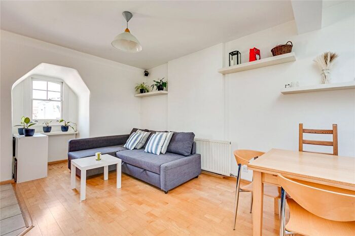1 Bedroom Flat For Sale In Parsons Green Lane, Parsons Green, SW6