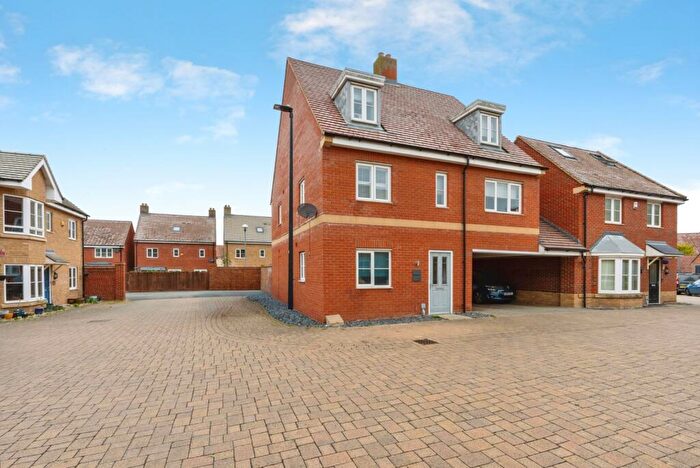 5 Bedroom Detached House For Sale In Teal Close, Bedford, Bedfordshire, MK42