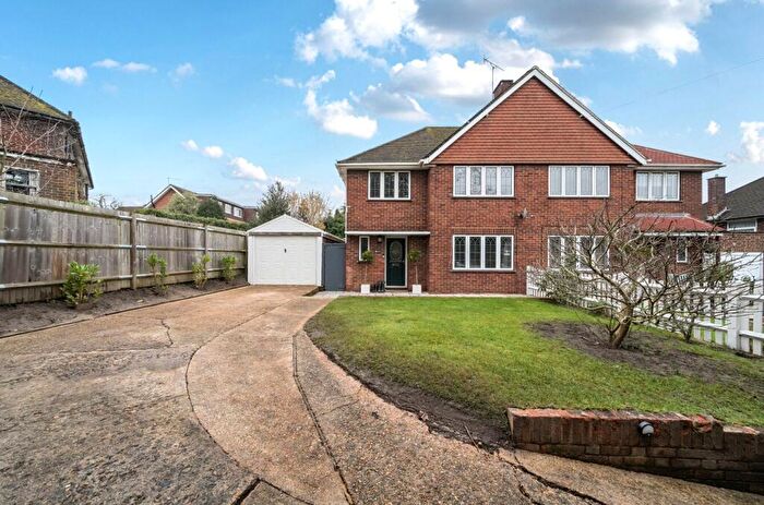 3 Bedroom Semi Detached House To Rent In East Hill, Woking, Surrey, GU22