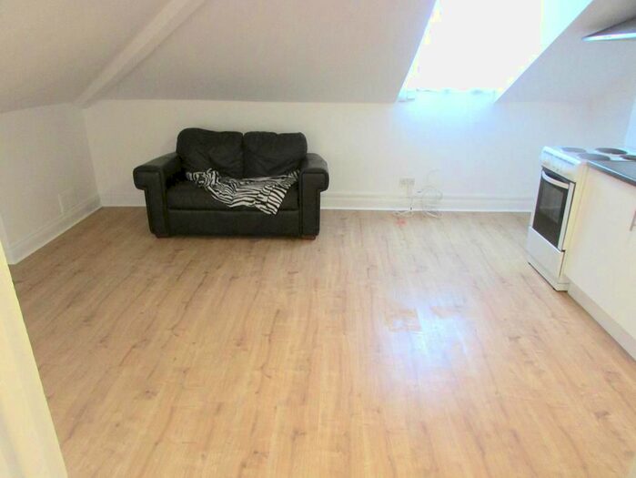 1 Bedroom Flat To Rent In Ordnance Road, Enfield EN3