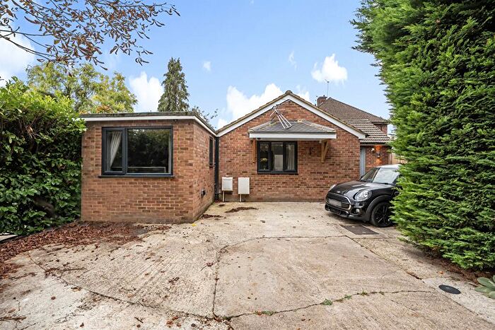 2 Bedroom Detached Bungalow For Sale In Allenby Road, Maidenhead, SL6