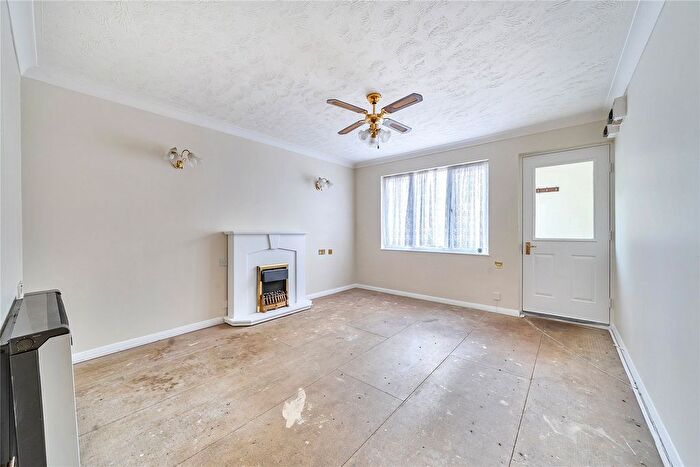 1 Bedroom Flat For Sale In Beck Lane, Beckenham, BR3