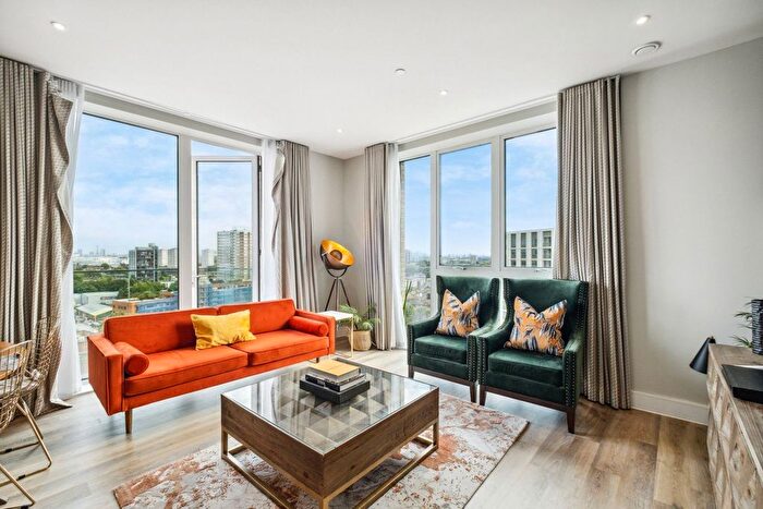 3 Bedroom Flat For Sale In Bridges Court Road, Battersea, London, SW11