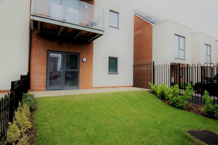 1 Bedroom Flat To Rent In Gemini Park, Borehamwood WD6