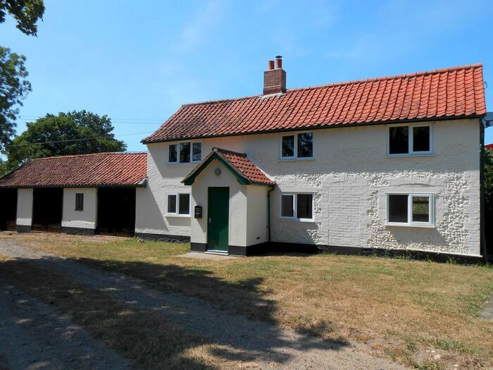 3 Bedroom Detached House To Rent In Hargham Road, Shropham, Attleborough, NR17