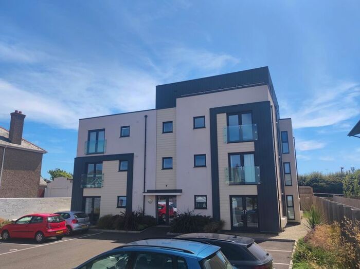 2 Bedroom Flat To Rent In Henver Road, Newquay, TR7