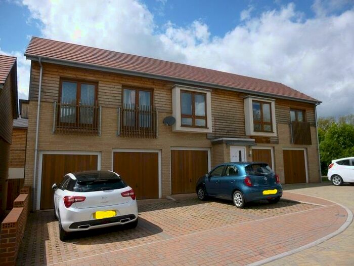 2 Bedroom Flat To Rent In Great Mead, Chippenham, SN15