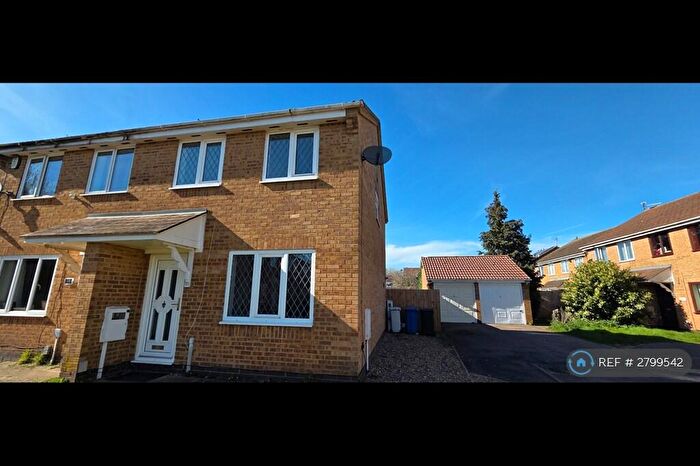 3 Bedroom Semi Detached House To Rent In Viking Close, Kettering, NN16