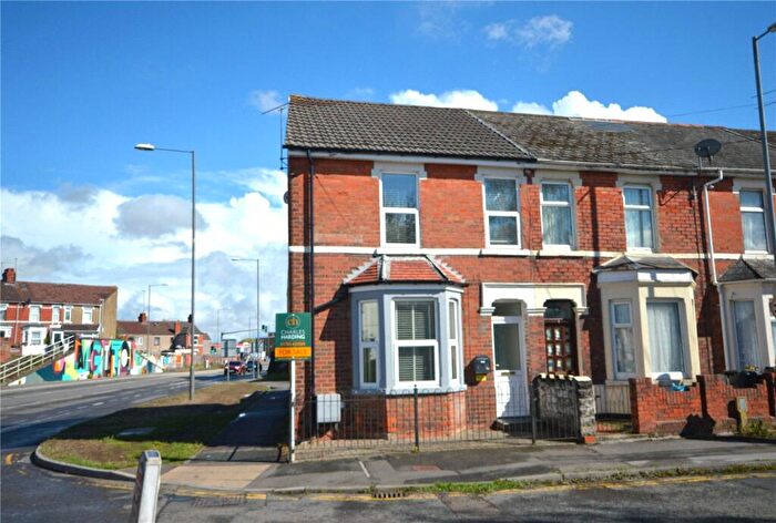 3 Bedroom End Of Terrace House To Rent In Newcastle Street, Swindon, Wiltshire, SN1
