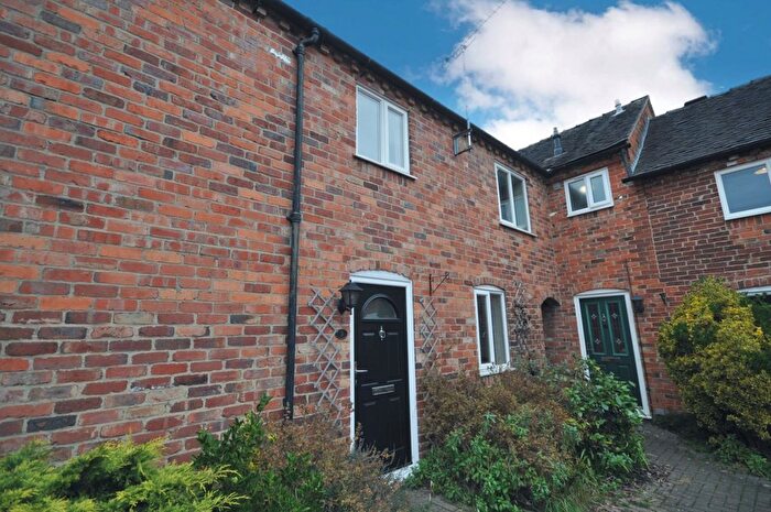 2 Bedroom Detached House To Rent In Bridge Farm Mews, Stretton, Burton-On-Trent, Staffordshire, DE13