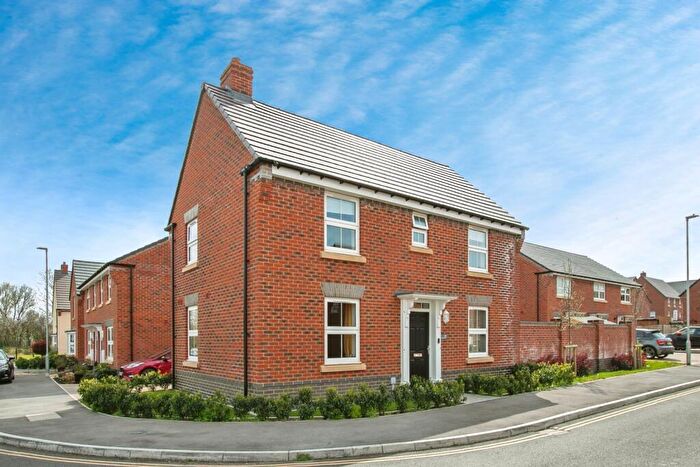 3 Bedroom Detached House For Sale In Edmund Crescent, Bearwood, Bournemouth, Dorset, BH11