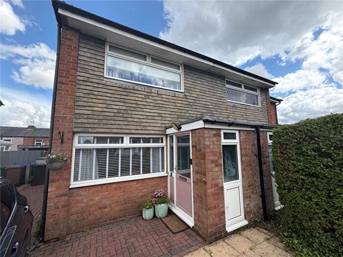 2 Bedroom Semi Detached House For Sale In Nellie Street, Heywood, Manchester, OL10
