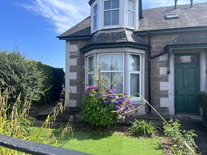 3 Bedroom Bungalow To Rent In Jeanfield Road, Perth, PH1