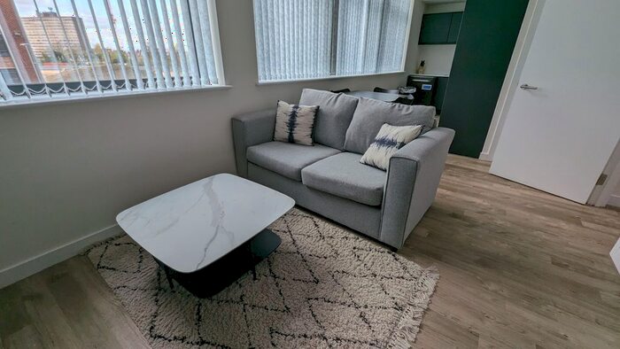 1 Bedroom Flat To Rent In Paragon House, Seymour Grove, M16