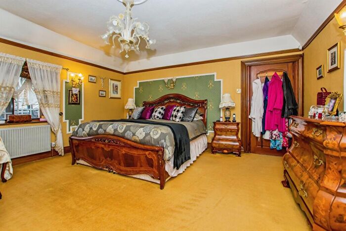 4 Bedroom Detached House For Sale In Thorpe Road, Peterborough, PE3