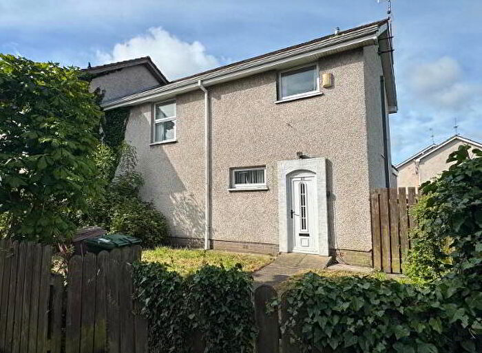 4 Bedroom End Of Terrace House For Sale In Clanrolla Park, Craigavon, BT65