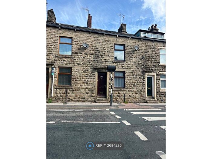 4 Bedroom Terraced House To Rent In Haslingden Road, Rossendale, BB4