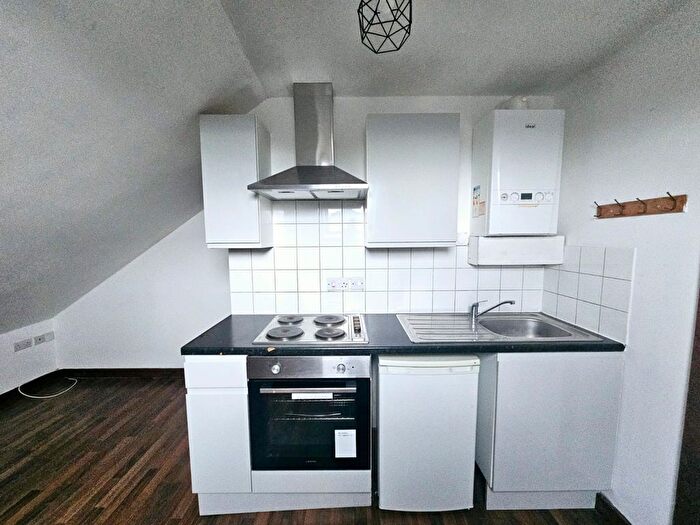 1 Bedroom Flat To Rent In Cedar Road, Southampton, SO14