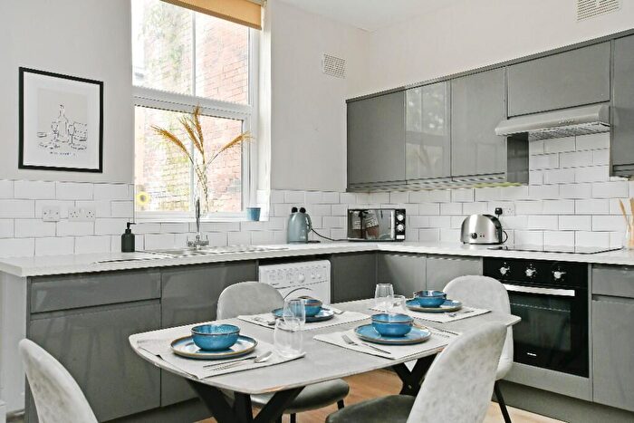 4 Bedroom Terraced House To Rent In Upper Hanover Street, Sheffield, S3