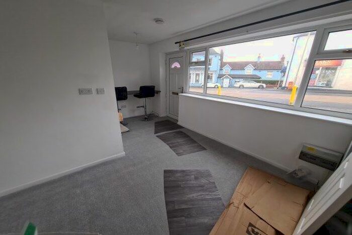 1 Bedroom Flat To Rent In Coombs Road, Halesowen, B62