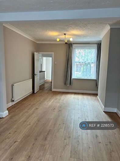 3 Bedroom Terraced House To Rent In Fife St, Northampton, NN5