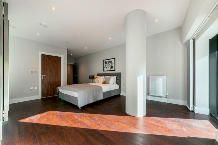 3 Bedroom Apartment To Rent In Leamouth Road, Orchard Wharf, London, E14