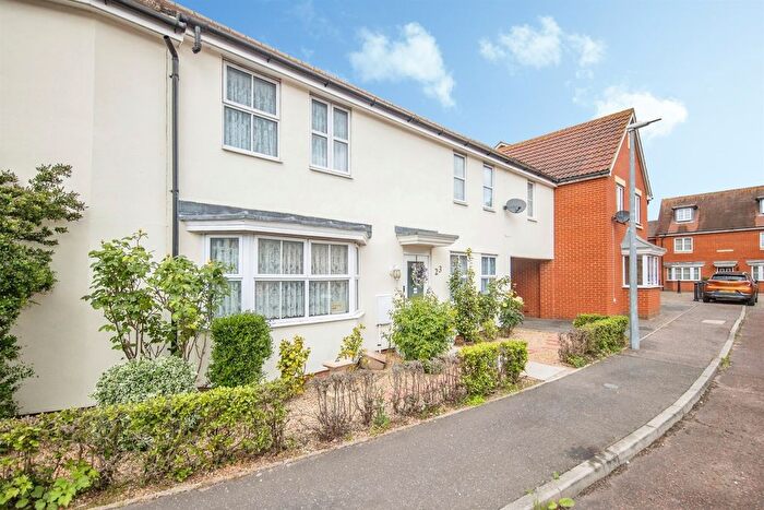 4 Bedroom Link Detached House For Sale In Septimus Drive, Highwoods, Colchester, CO4