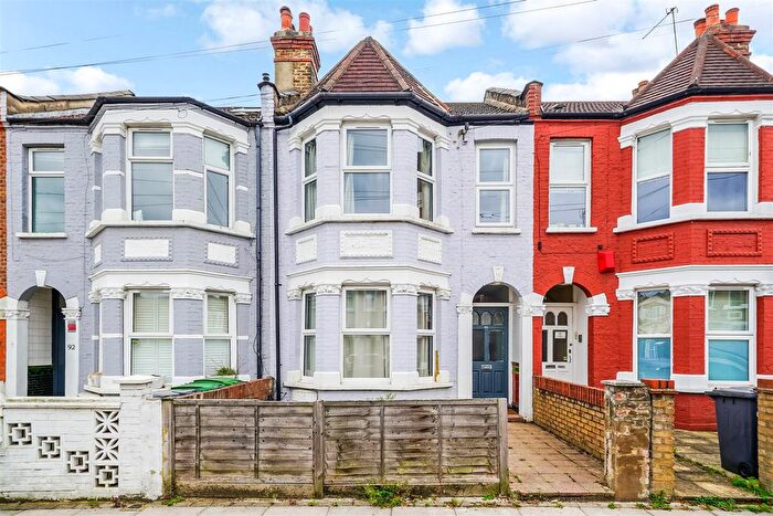 4 Bedroom Terraced House To Rent In Chesterfield Gardens, Harringay, N4