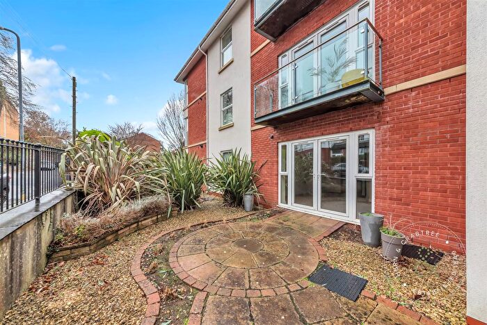 1 Bedroom Flat For Sale In Clive Hall Court, Clive Road, Canton, Cardiff, CF5