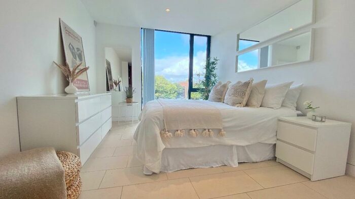 3 Bedroom Apartment To Rent In Latitude House, Primrose Hill / Camden Town Borders, NW1