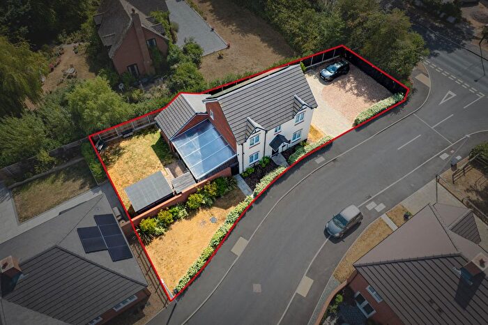 3 Bedroom Detached House For Sale In Boscage Road, Binley Woods, Coventry, CV3