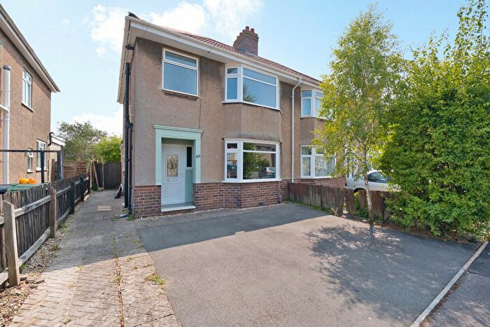 3 Bedroom Semi-Detached House For Sale In Shaftesbury Road, Milton, BS23