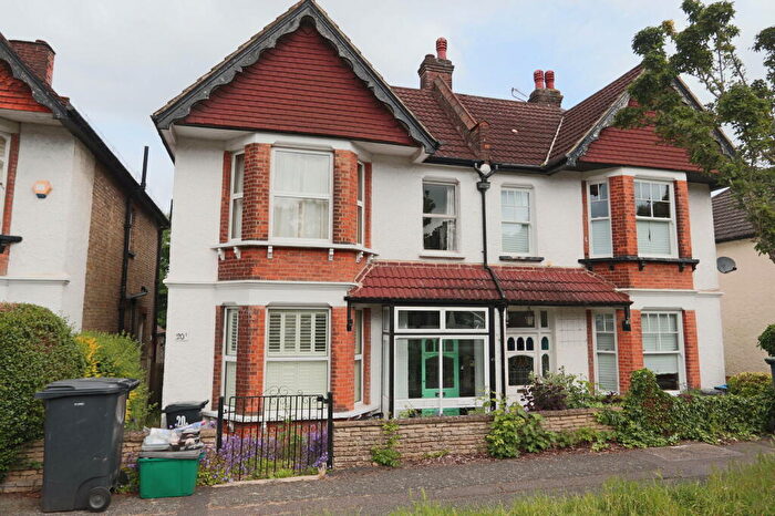 2 Bedroom Maisonette To Rent In Beaumont Road, Purley, CR8