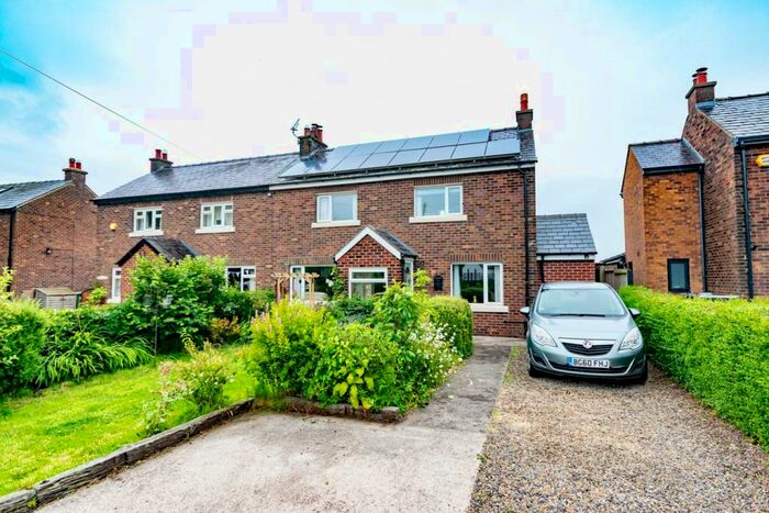 4 Bedroom Semi-Detached House For Sale In Lytham Road, Moss Side, Lytham, FY8