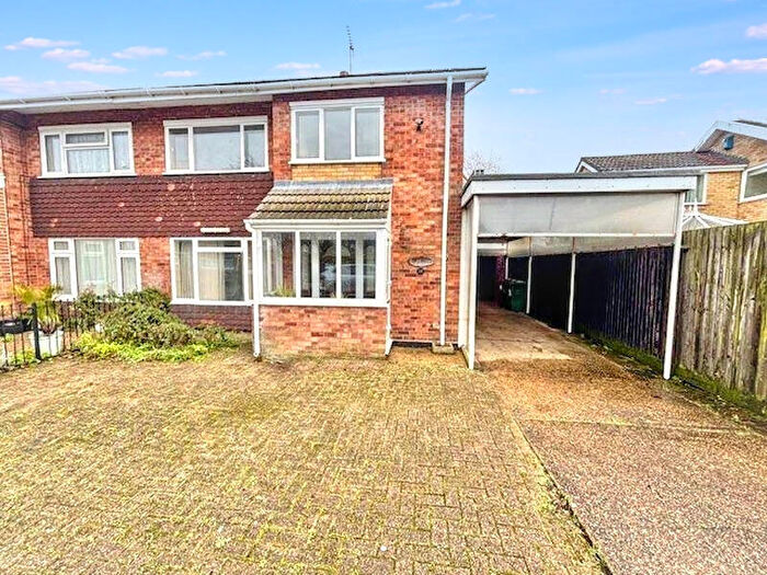 3 Bedroom Semi Detached House For Sale In Wadham Road, Gorleston, NR31