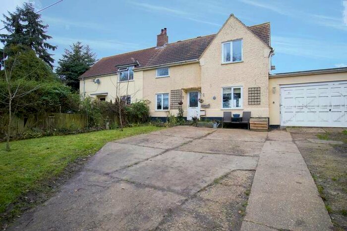 3 Bedroom Semi-Detached House For Sale In High Street, Thelnetham, Diss, IP22