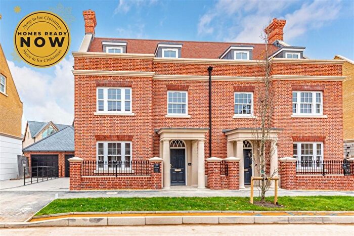 4 Bedroom Semi Detached House For Sale In Wimborne, BH21