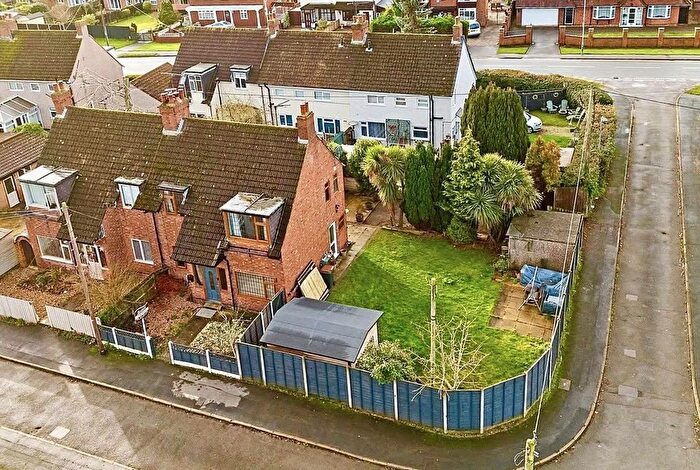 3 Bedroom Semi-Detached House For Sale In The Croft, Bulkington, CV12