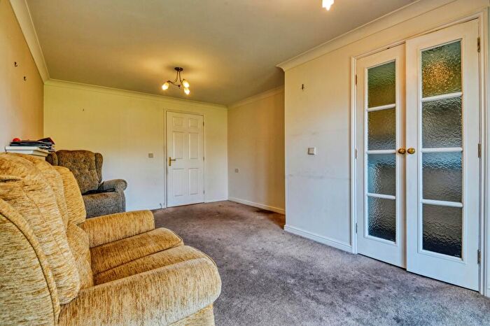 1 Bedroom Apartment For Sale In Owen Court, Sutton Coldfield, B75