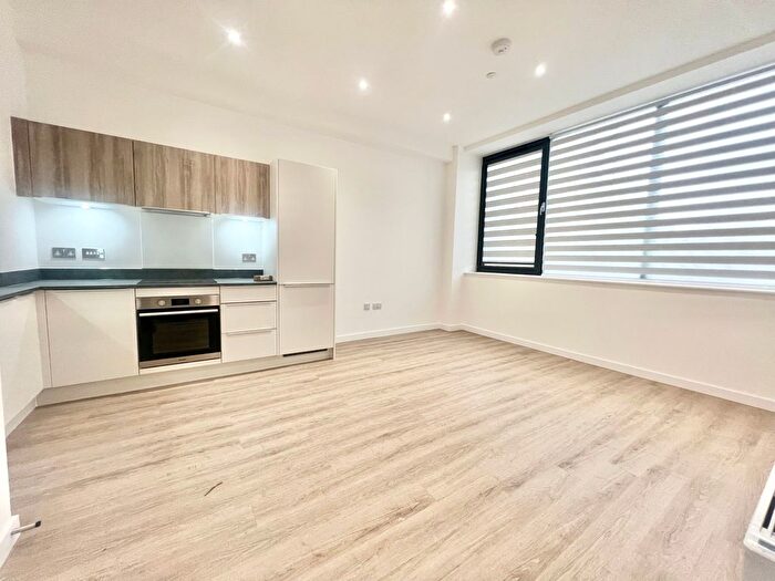 1 Bedroom Flat To Rent In Alencon Link, Basingstoke, RG21