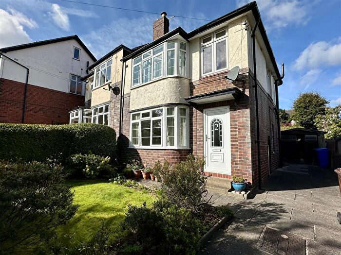 3 Bedroom Semi-Detached House To Rent In High Storrs Rise, Sheffield, S11