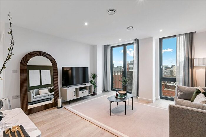 1 Bedroom Flat To Rent In Gaythorn Street, Salford, M5