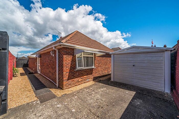 3 Bedroom Detached Bungalow For Sale In Ferrol Road, Gosport, PO12