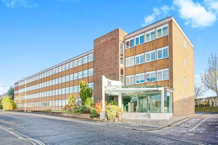 1 Bedroom Apartment To Rent In Wella Road, Basingstoke, RG22